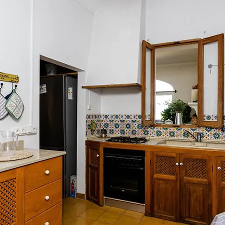Yourhouse Cas Forner *