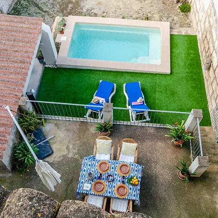 Yourhouse Cas Forner